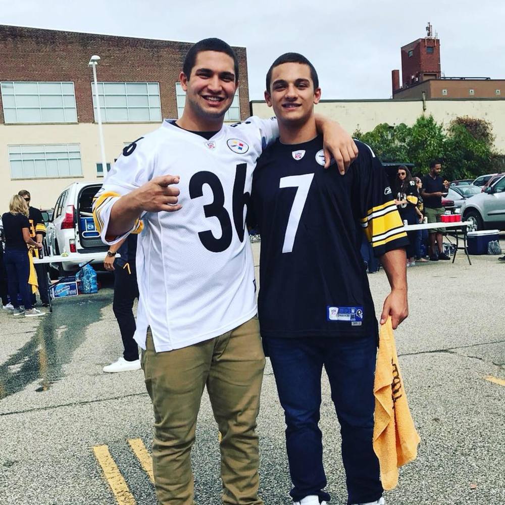 Meet your Posher, Adam